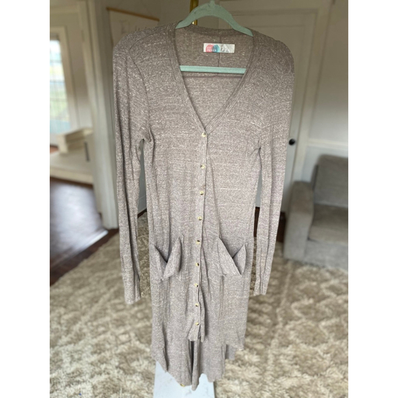 FP Beach by Free People Cardigan Longline Button Taupe M Boho Cozy Soft Fall - Picture 2 of 8